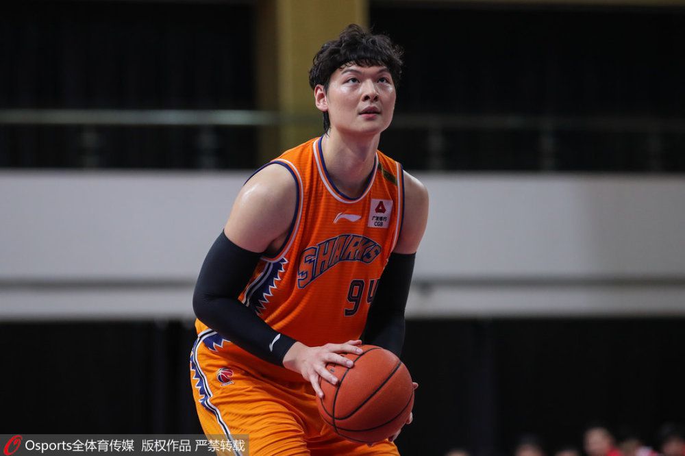 前瞻英超解析：利物浦vs曼彻斯特联时间：2023-12-180:30星期一　利物浦在16轮联赛过后取得11胜4平1负的战绩，目前以37个积分排名第一名位置。